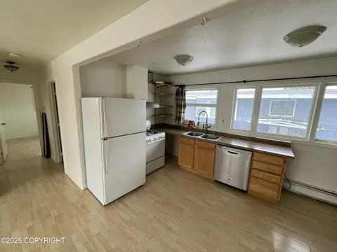 3901 E 9th Ave, Anchorage, AK 99508 photo 39