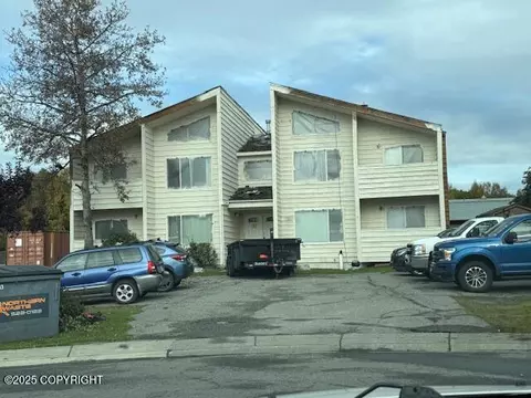 7774 Mayfair Cir, Anchorage, AK 99502