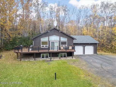 320 Woodland Ave, Fairbanks, AK 99712