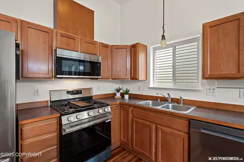 11714 Galloway Loop # 29, Eagle River, AK 99577 photo 9