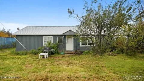 1015 E Moore Rd, Palmer, AK 99645