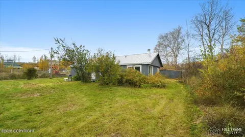 Exterior - 1015 E Moore Rd, Palmer, AK 99645 photo 3 of 5