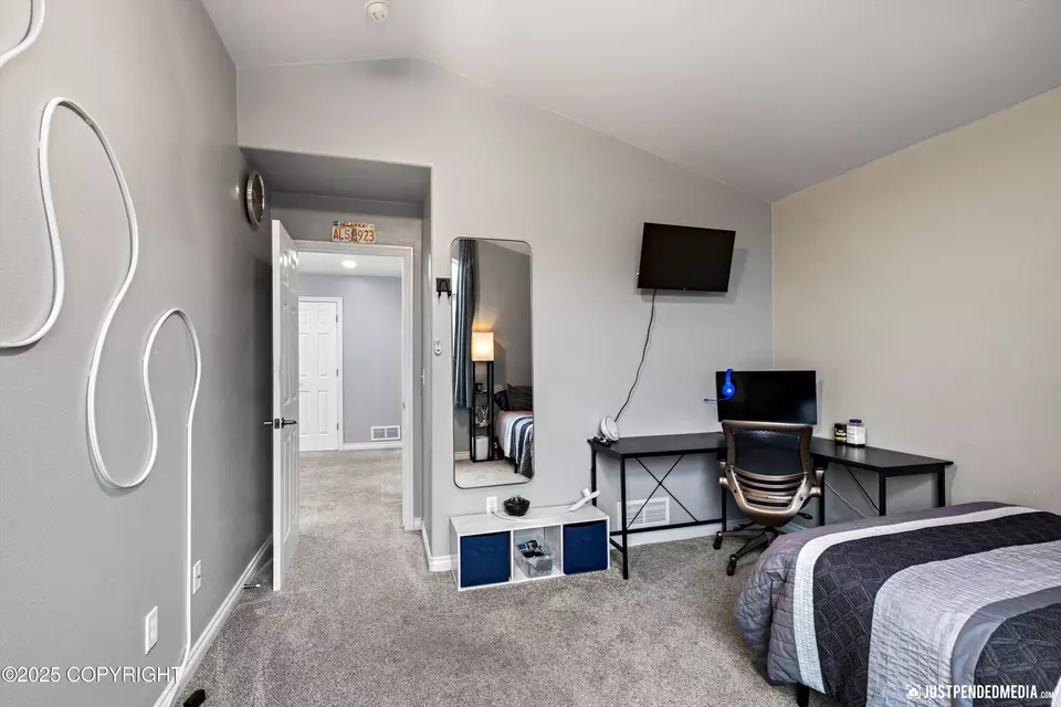 Bedroom - 3140 S Heritage Farm Rd, Wasilla, AK 99654 photo 2 of 3