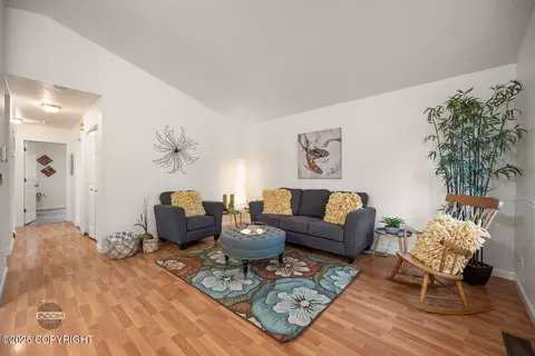 7721 Regal Mountain Dr, Anchorage, AK 99504