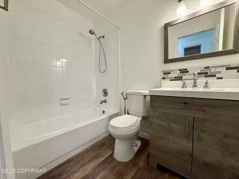 Bath - 17749 Kiloana Cir, Eagle River, AK 99577 photo 3 of 3