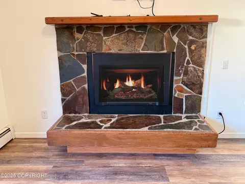 Living - 17749 Kiloana Cir, Eagle River, AK 99577 photo 6 of 6