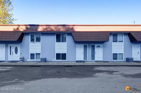 Exterior - 400 E 24th Ave # 4, Anchorage, AK 99503 photo 2 of 10