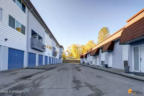 Exterior - 400 E 24th Ave # 4, Anchorage, AK 99503 photo 4 of 10