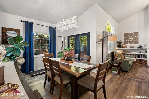 Dining - 1721 Commodore Dr, Anchorage, AK 99507 photo 2 of 5