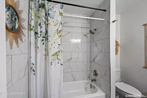 Bath - 1721 Commodore Dr, Anchorage, AK 99507 photo 3 of 4