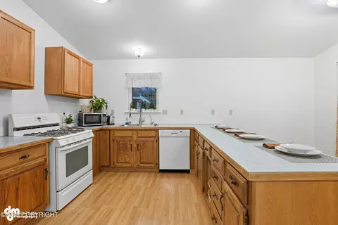 17031 Coronado Rd, Eagle River, AK 99577 photo 10