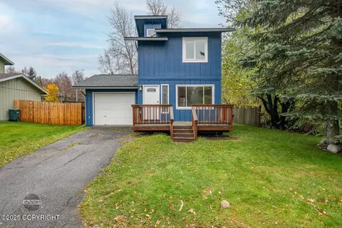 7955 Stanley Dr, Anchorage, AK 99518