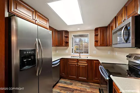 Kitchen - 18707 Third St, Eagle River, AK 99577 photo 2 of 5