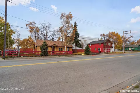 624 Karluk St, Anchorage, AK 99501