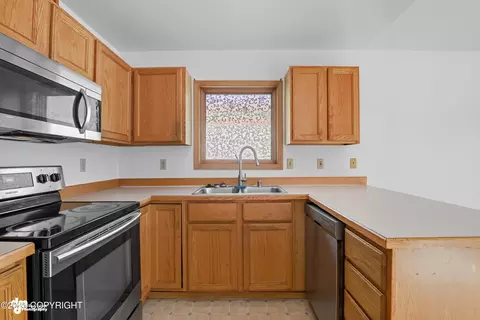 Kitchen - 8512 Cross Pointe Loop, Anchorage, AK 99504 photo 2 of 2