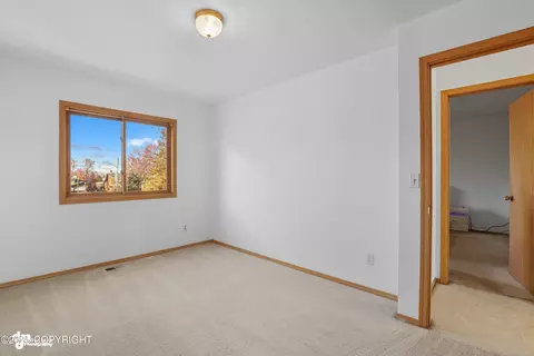 Bedroom - 8512 Cross Pointe Loop, Anchorage, AK 99504 photo 4 of 5