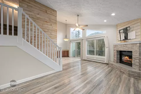 Living - 9304 Biorka Cir, Eagle River, AK 99577 photo 4 of 10