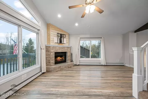 Living - 9304 Biorka Cir, Eagle River, AK 99577 photo 8 of 10