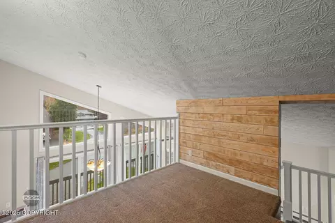 Entry Way - 9304 Biorka Cir, Eagle River, AK 99577 photo 5 of 8