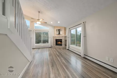 Living - 9304 Biorka Cir, Eagle River, AK 99577 photo 2 of 10
