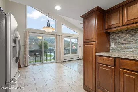 Kitchen - 9304 Biorka Cir, Eagle River, AK 99577 photo 3 of 5