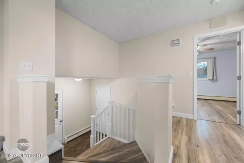 Entry Way - 9304 Biorka Cir, Eagle River, AK 99577 photo 3 of 8