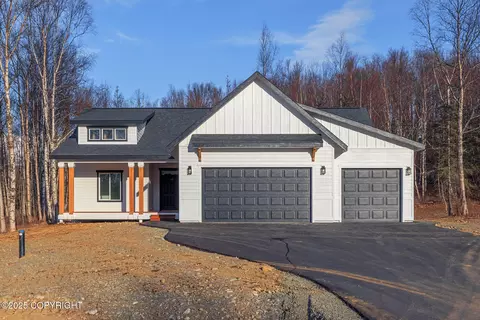 10285 E Heartland Loop, Palmer, AK 99645