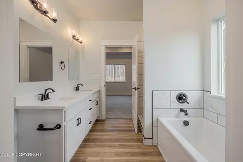 Bath - 10285 E Heartland Loop, Palmer, AK 99645 photo 1 of 3