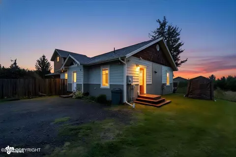 3761 Forest Glen Dr, Homer, AK 99603