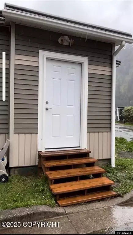 5010 N Douglas Hwy, Juneau, AK 99801