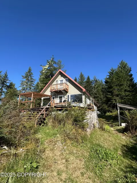 976 Mitkof Hwy, Petersburg, AK 99833