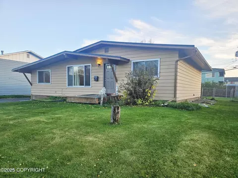 4338 E 9th Ave, Anchorage, AK 99508