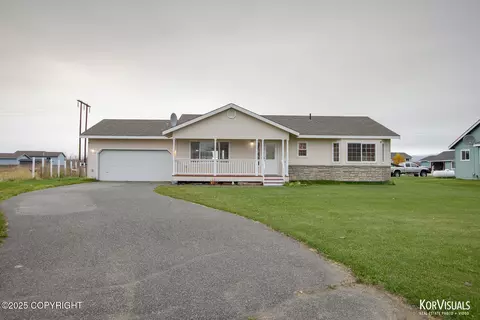 223 N Angus Loop, Palmer, AK 99645