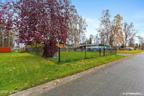 1414 Marten St, Anchorage, AK 99504