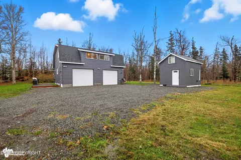 10100 E Tern Dr, Palmer, AK 99645