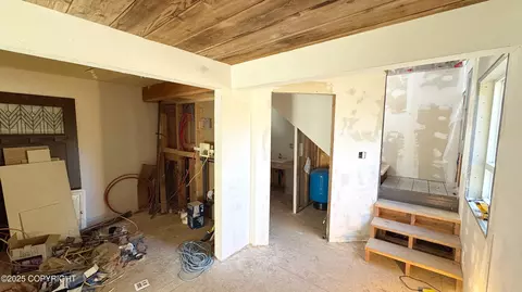 Entry Way - 15825 Bear Paw Rd, Ninilchik, AK 99639 photo 3 of 3