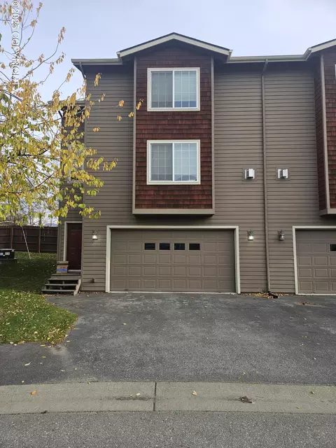 12653 Bona Kim Loop # 7, Anchorage, AK 99515