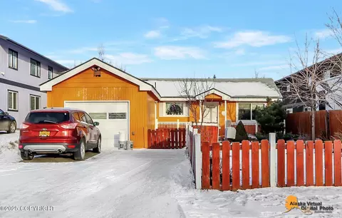 829 E 46th Ct, Anchorage, AK 99503