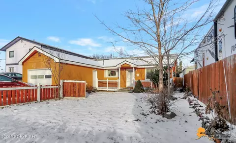 829 E 46th Ct, Anchorage, AK 99503 photo 32