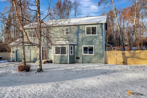 1080 N Craig Stadler Loop, Wasilla, AK 99654