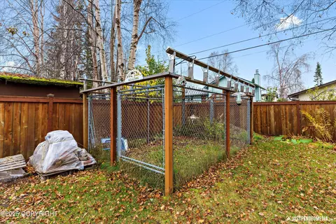 Exterior - 2820 Wiley Post Ave, Anchorage, AK 99517 photo 3 of 8