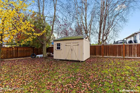 Exterior - 2820 Wiley Post Ave, Anchorage, AK 99517 photo 4 of 8