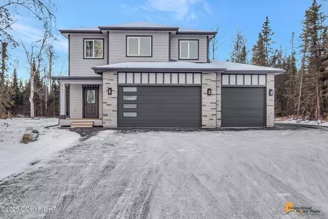 5202 N Morning Star Cir, Wasilla, AK 99654
