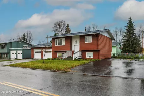 7220 E 20th Ave, Anchorage, AK 99504
