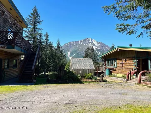 12265 Lancelot Dr, Seward, AK 99664