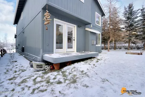 8909 Meadow Park Cir, Eagle River, AK 99577 photo 24