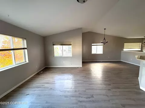 6020 E 43rd Ave, Anchorage, AK 99504 photo 4