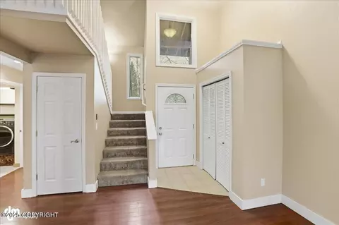10690 Commodore Dr, Anchorage, AK 99507 photo 3