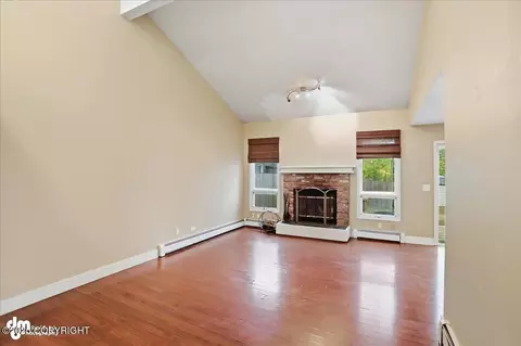 10690 Commodore Dr, Anchorage, AK 99507 photo 8