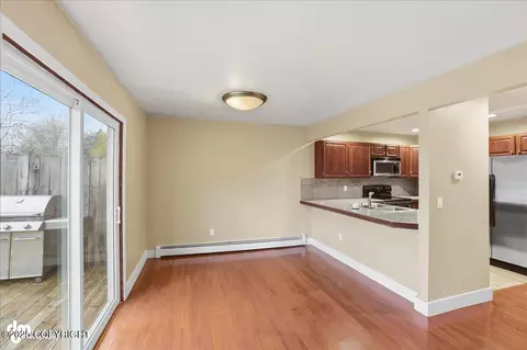 10690 Commodore Dr, Anchorage, AK 99507 photo 12